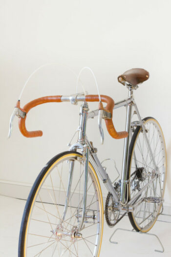 Vélo de course chrome – Image 2